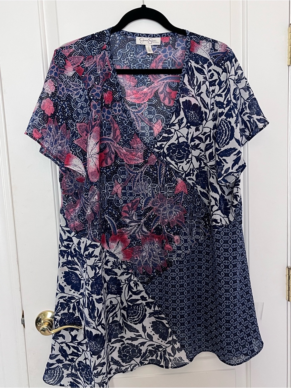 Jessica Simpson 1X maternity dressy blouse blue print v neck